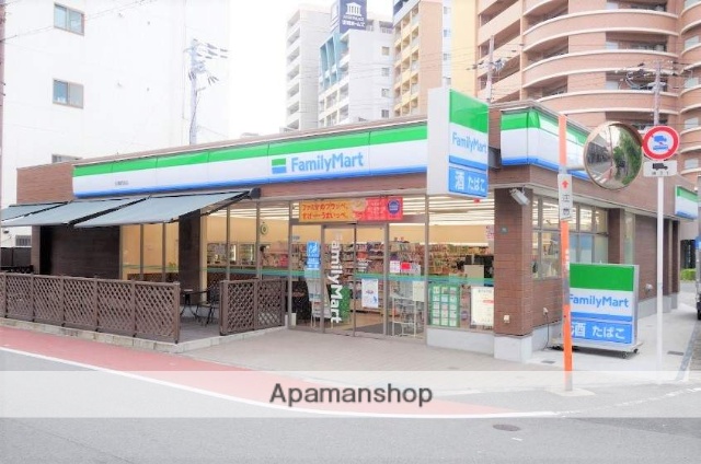 コンビニ　ファミリーマート（コンビニ）まで96m