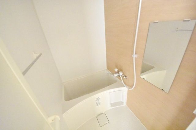 バス・シャワールーム　★ゆったりとしたバスルーム★