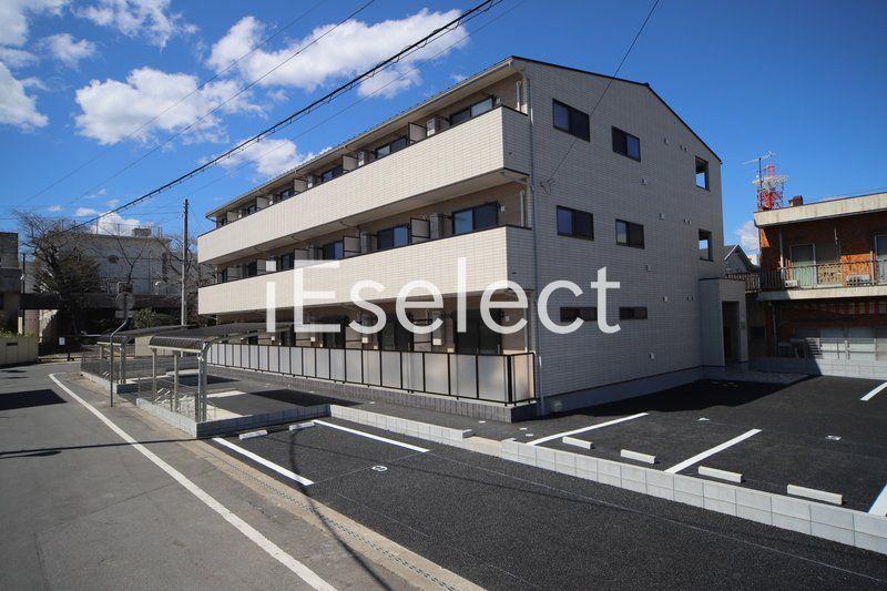 建物外観　2024年3月完成、経済的な都市ガス、インターネット無料