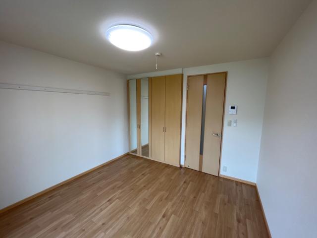 居室・リビング　室内