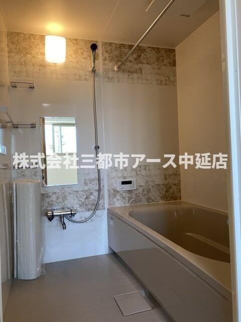 バス・シャワールーム　Lares L　は三都市アース中延店へお任せください！　ご内
