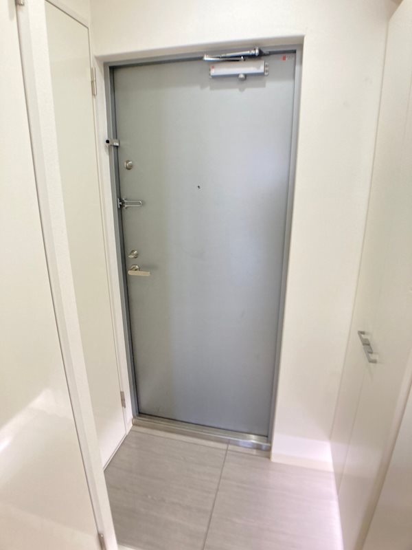 玄関　明るい玄関です