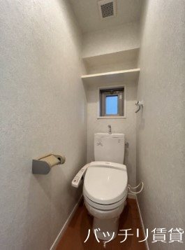 トイレ　写真は同タイプの別室参考写真になります。