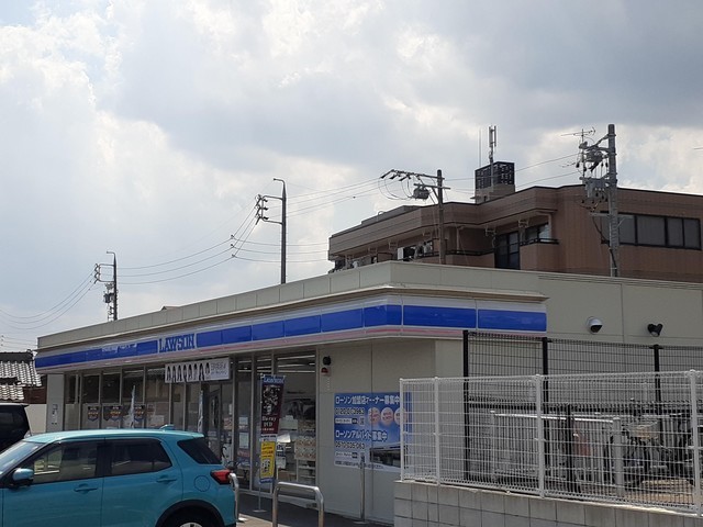 コンビニ　ローソン（コンビニ）まで1400m