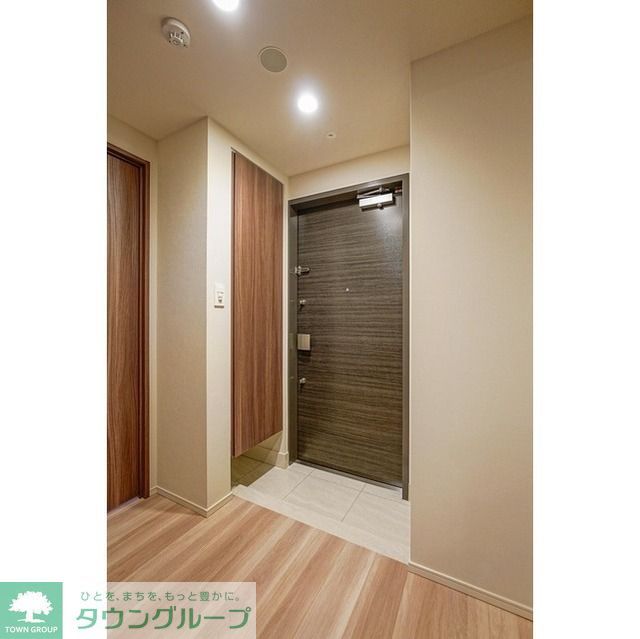 玄関　★お問い合わせはタウンハウジングまで★