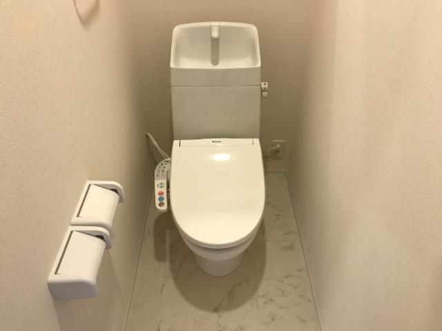 トイレ　シャワー付トイレ