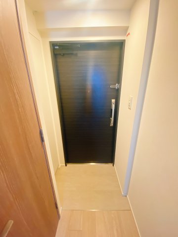 玄関　同タイプ別部屋写真