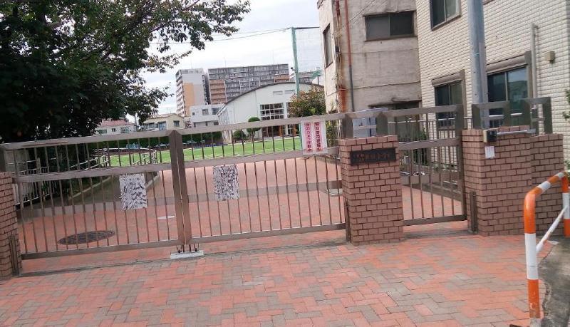 小学校　足立区立亀田小学校（小学校）まで450m