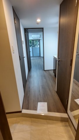 玄関　アイルプレミアム向島