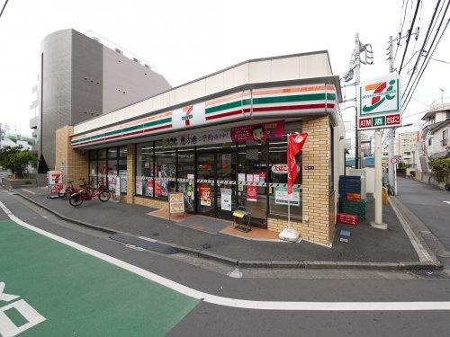 コンビニ　セブンイレブン高田馬場3丁目店（コンビニ）まで148m