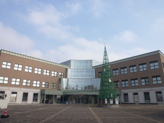 図書館　羽曳野市立中央図書館（図書館）まで959m
