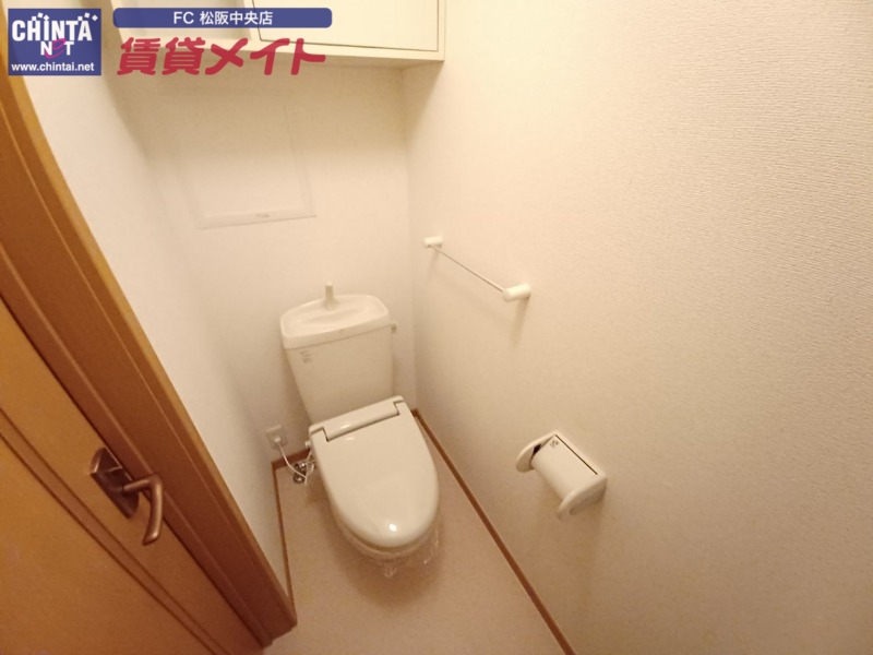 トイレ　同型参考写真