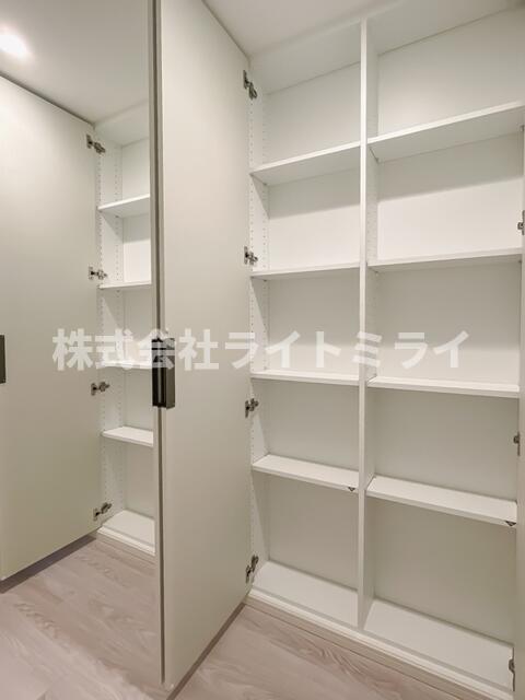 収納　※写真は同タイプ住戸です。?