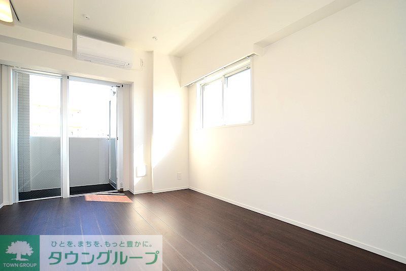居室・リビング　カラータイプ異なります