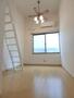 居室・リビング　高い天井のお部屋です