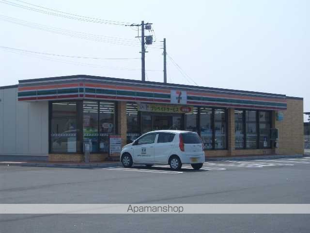 コンビニ　セブンイレブン椎田臼田店（コンビニ）まで378m