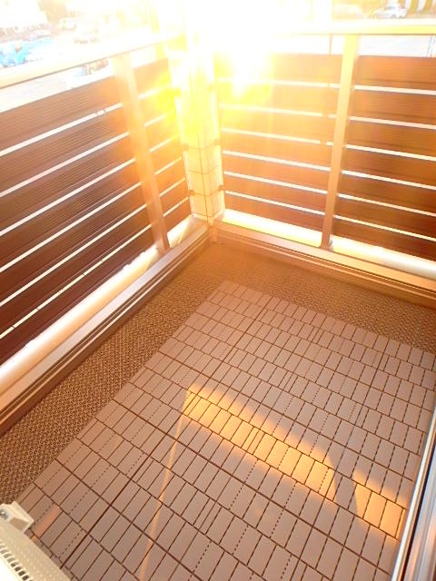 バルコニー　図面と現状に相違がある場合には現状を優先