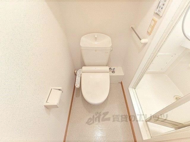 レオパレスヴィブレのトイレ写真