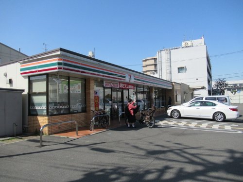 コンビニ　セブン-イレブン東大阪稲葉１丁目店（コンビニ）まで499m
