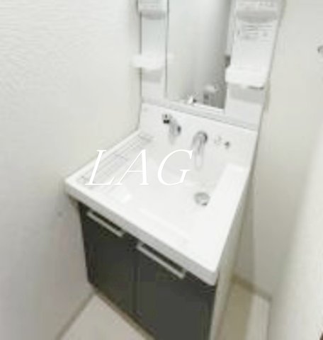 洗面設備　独立洗面台です。