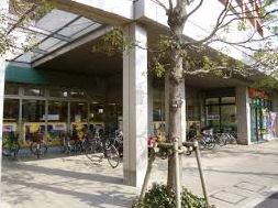 スーパー　ピーコックストア三軒茶屋の杜店（スーパー）まで742m