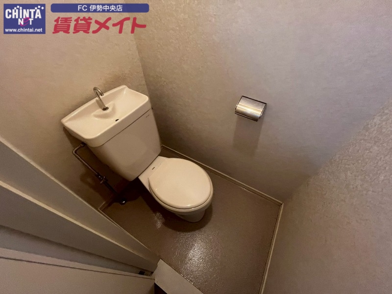 トイレ　同物件別室画像