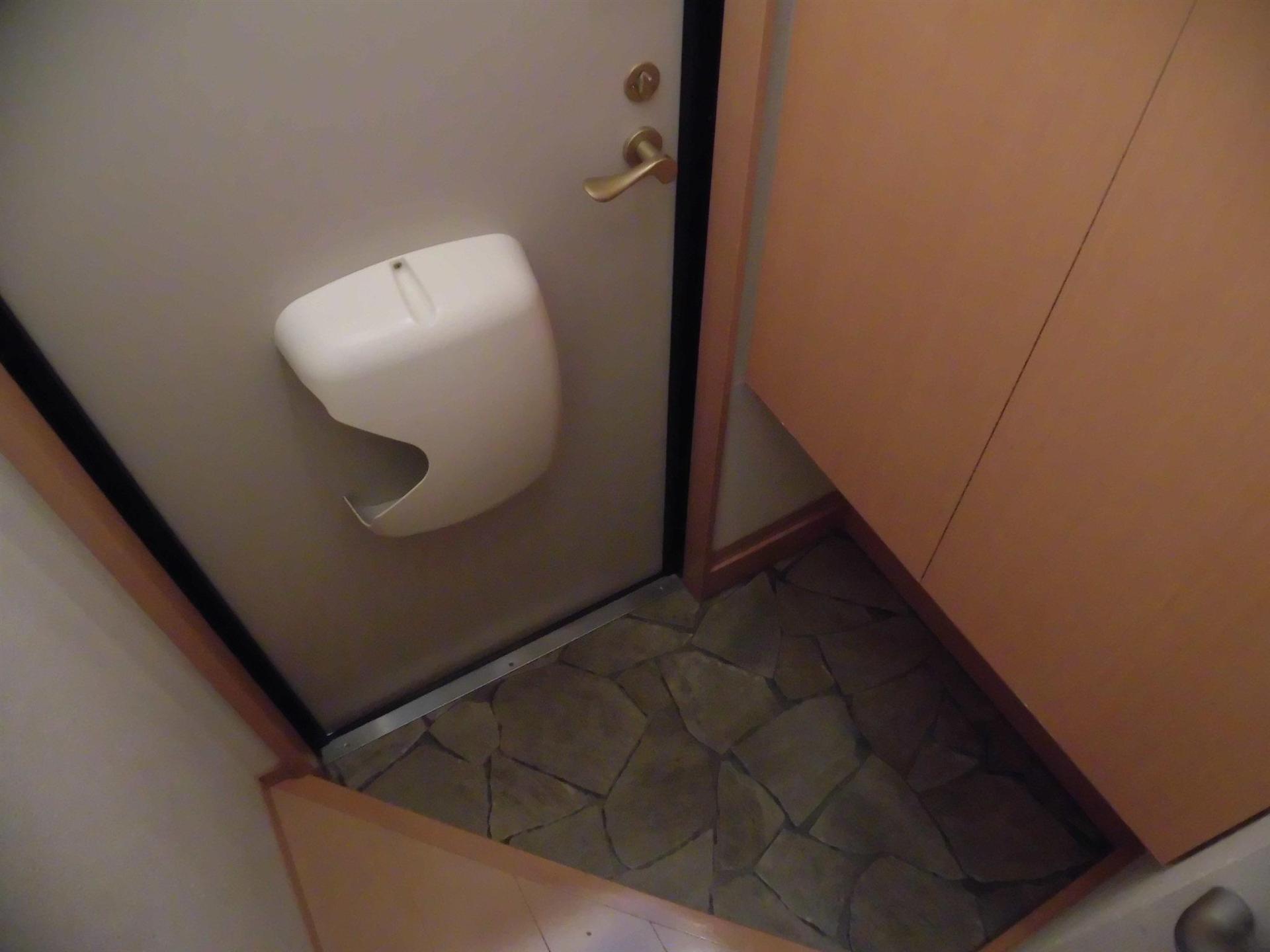 玄関　シューズボックス付のオシャレな玄関♪
