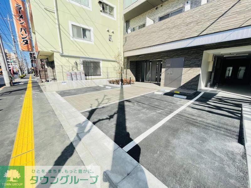 駐車場　駐車場