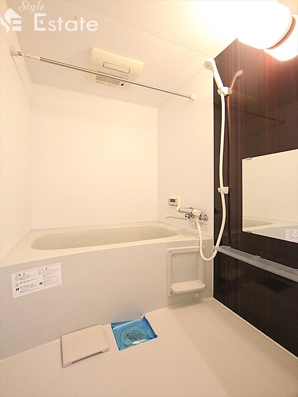 バス・シャワールーム　バスルーム