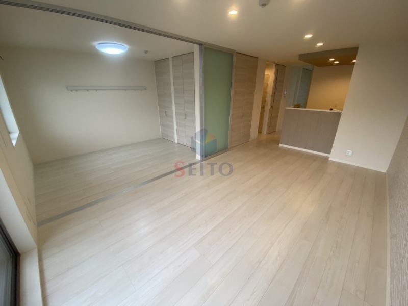 居室・リビング　別階の参考写真になります