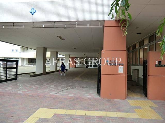 中学校　足立区立千寿桜堤中学校（中学校）まで1078m
