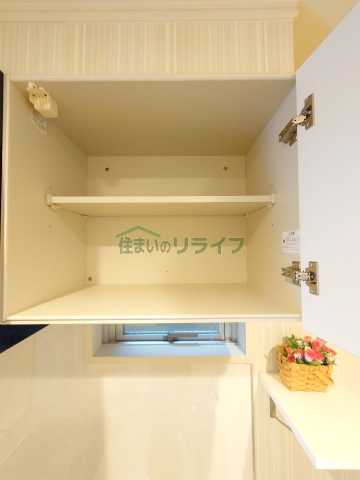 収納　LALA上野
