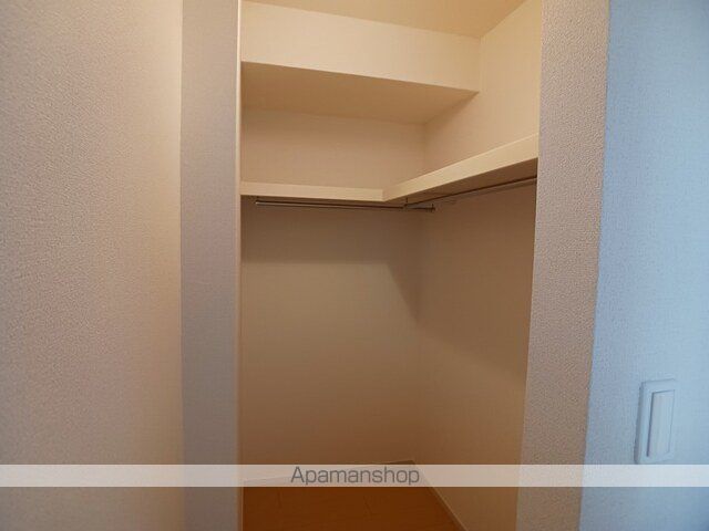 フレスクーラ蟻ヶ崎IIIの内装写真