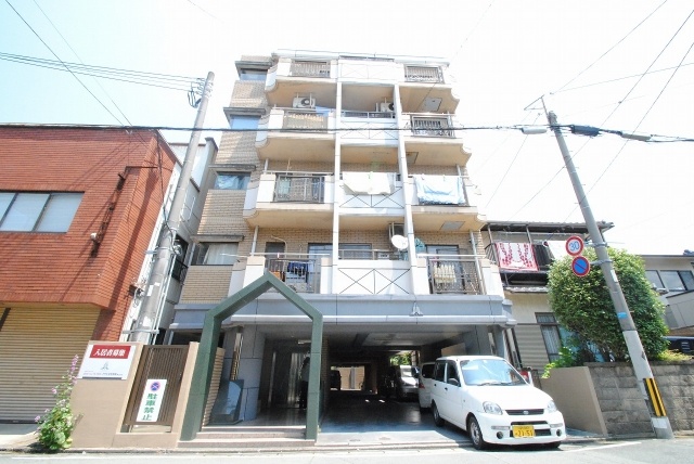 建物外観　外観は落ち着いています