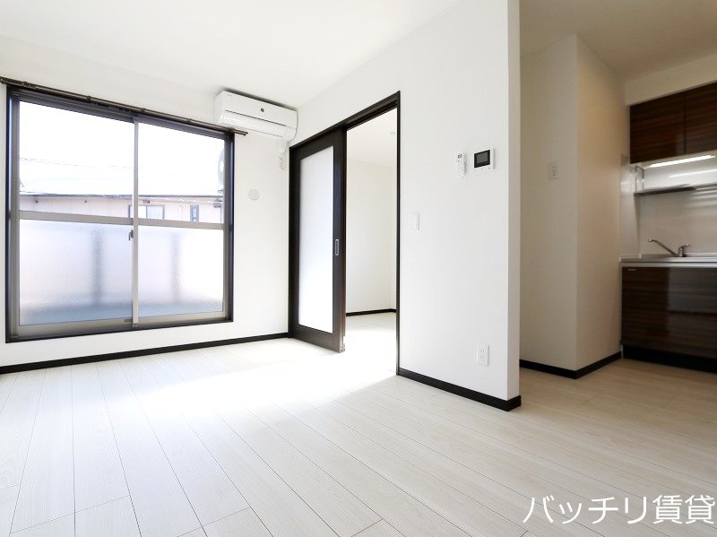 居室・リビング　※同アパート別部屋写真の為、現状優先。