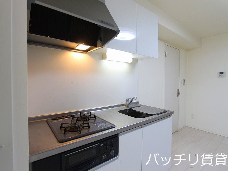 キッチン　同型タイプの為、現状を優先いたします。