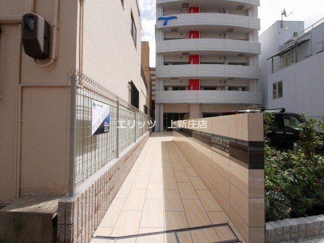 セレニテ中崎町リアンの外観写真