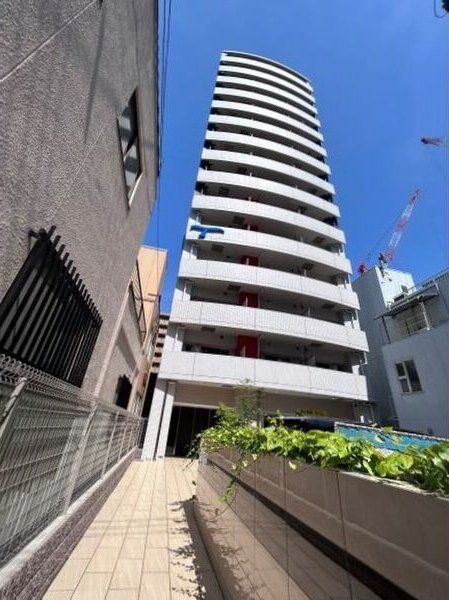 セレニテ中崎町リアンの外観写真