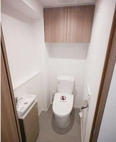 トイレ　写真は同タイプ住居です。
