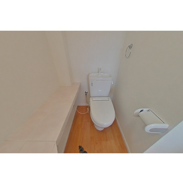 ハイリビングKのトイレ写真