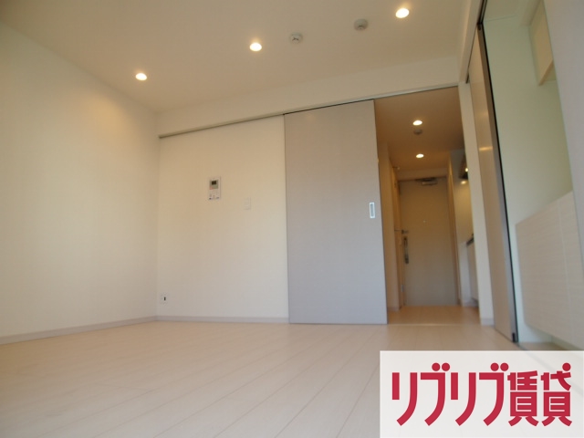 ＪＲ総武線 千葉駅 徒歩18分 3階建 築9年の居間写真
