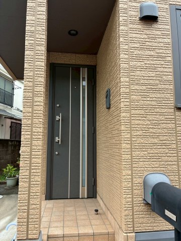 エントランス　管理の行き届いたエントランスです♪