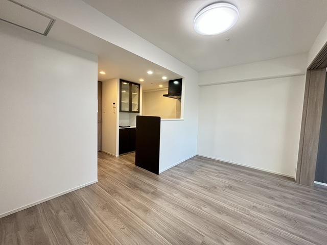 S-RESIDENCE千住大橋の居間写真