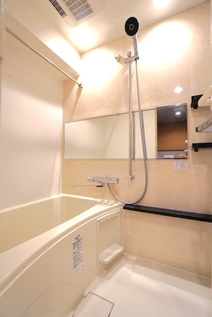バス・シャワールーム　※写真は同タイプ住戸です。