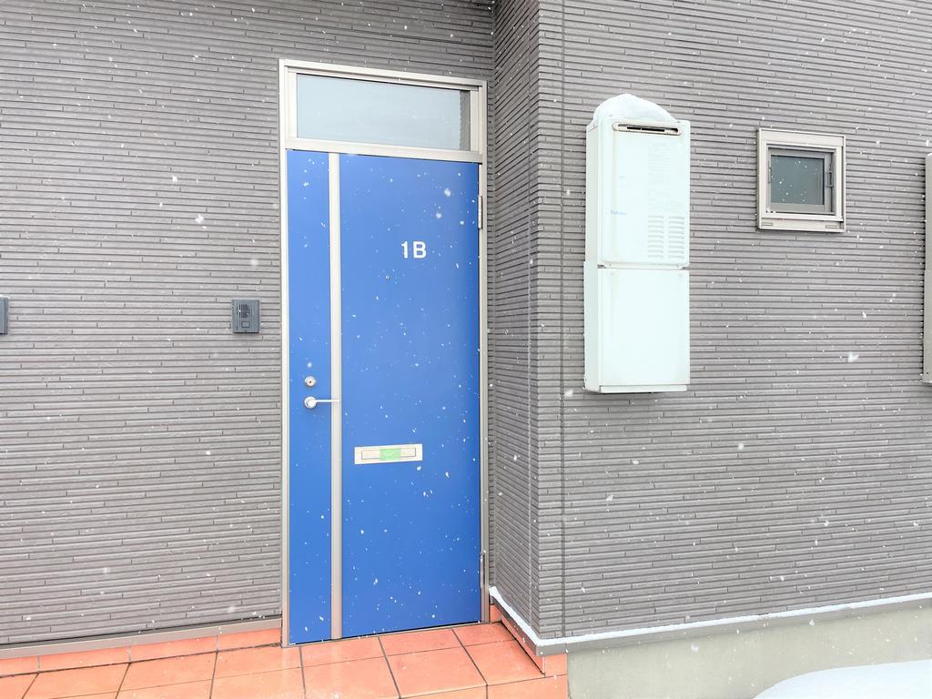 エントランス　※写真は同タイプの部屋になります。