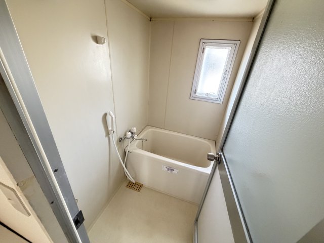 埼玉高速鉄道 鳩ケ谷駅 徒歩25分 3階建 築38年の風呂写真