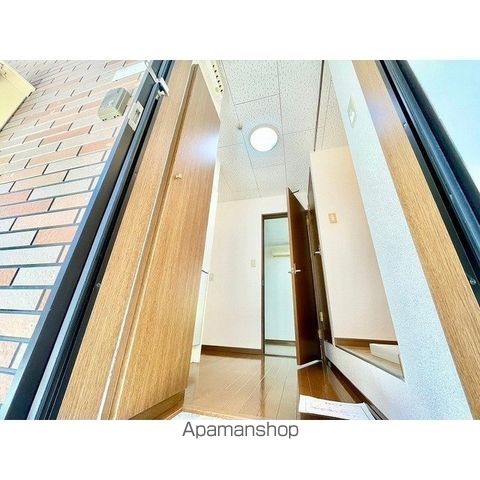 プレジール ヴァンの玄関写真