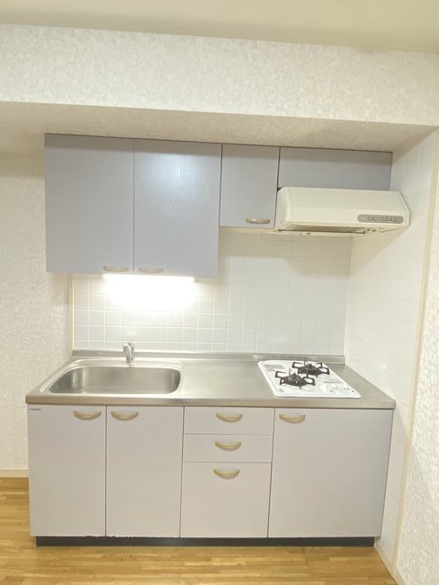 キッチン　同間取り別号室の写真です