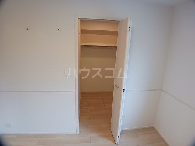 ヴィラ・アリーエ Vの内装写真
