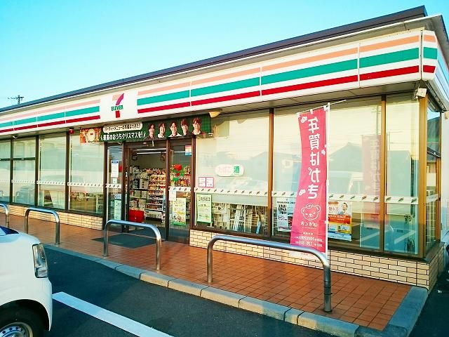 コンビニ　セブンイレブン　一宮三条店（コンビニ）まで300m